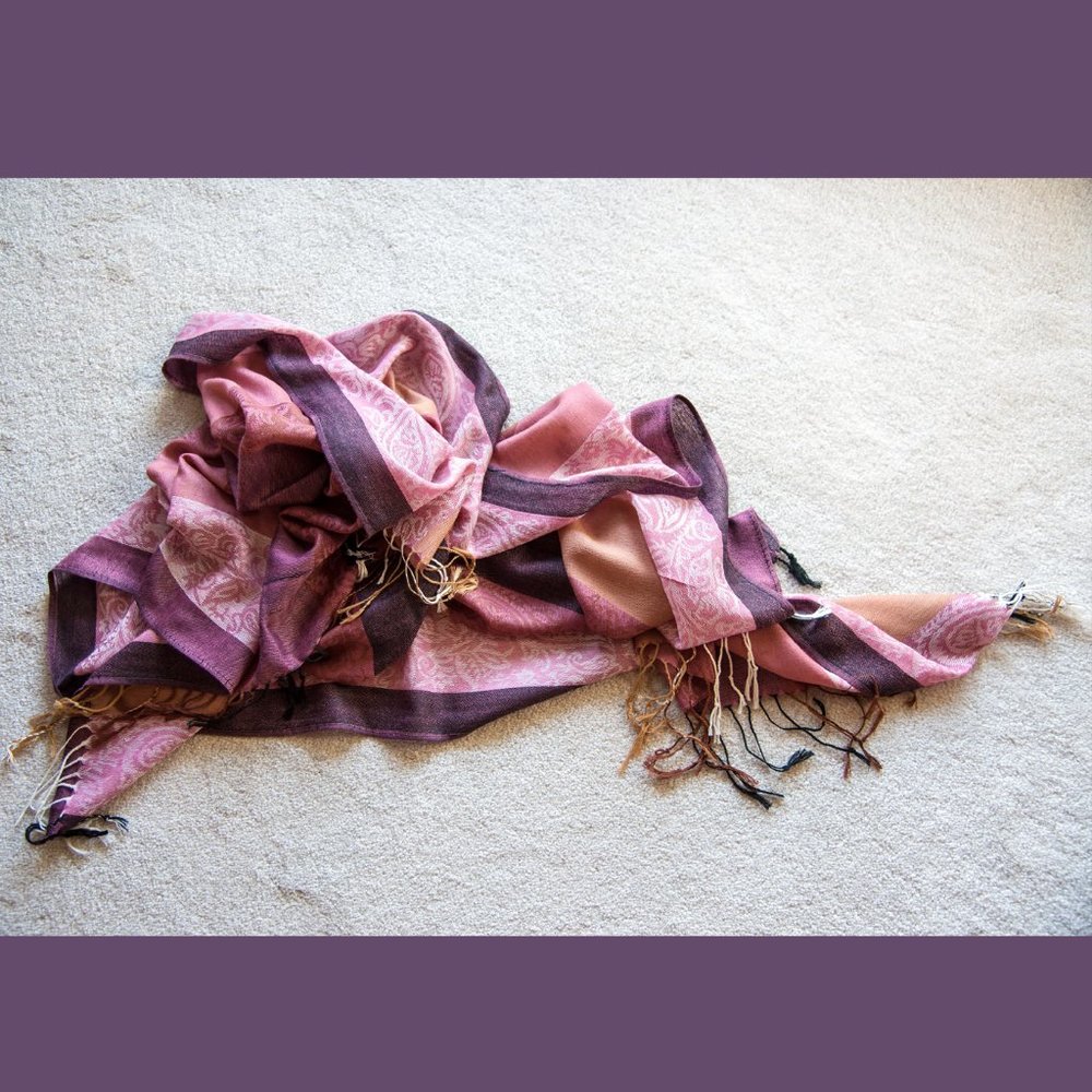Super-soft shawl - brand new! NWOT - Picture 2 of 3